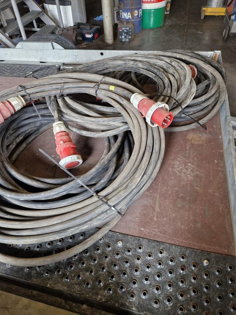 Krachtstoomkabels 25m 5g16 63a, Doe-het-zelf en Bouw, Elektriciteit en Kabels, Ophalen