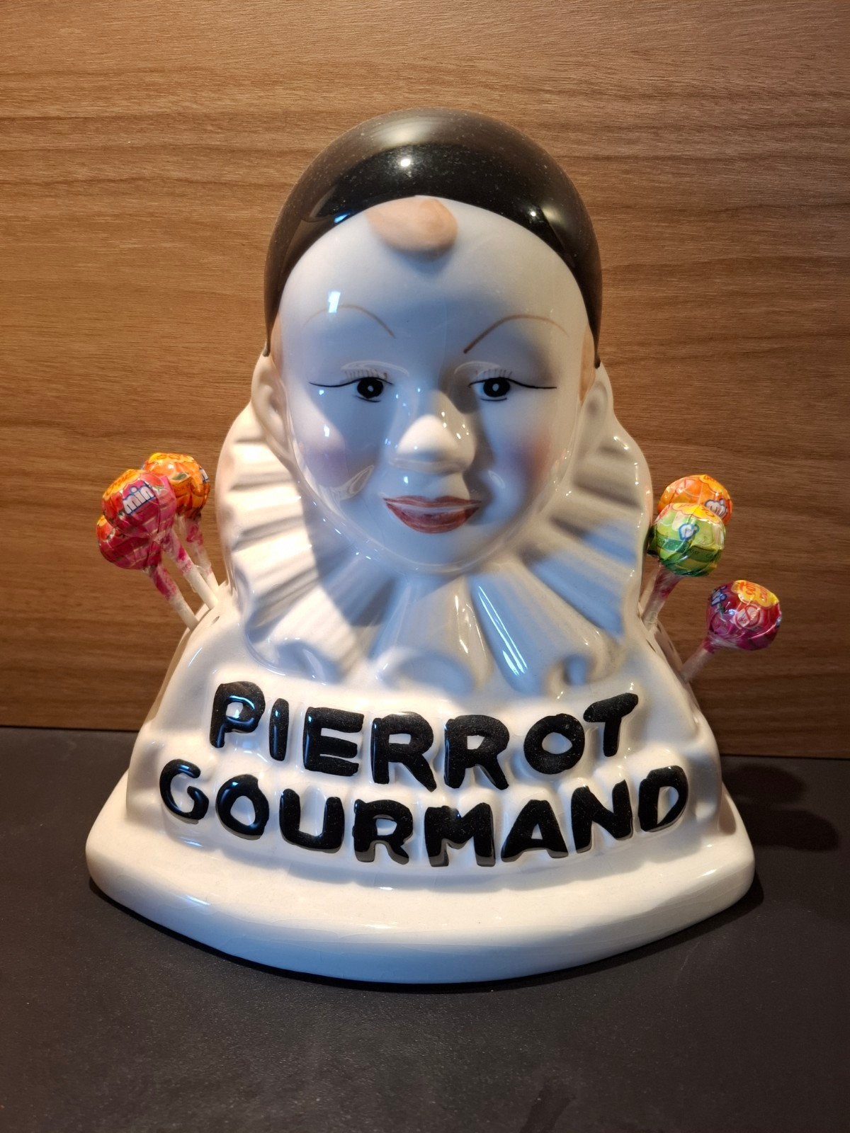 Présentoir à sucettes Pierrot Gourmand, Enlèvement