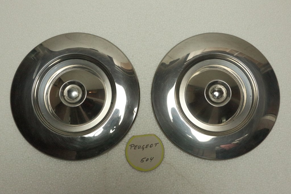 2 ronde sierdeksels voor Peugeot 504, Auto-onderdelen, Banden en Velgen, Ophalen, Gebruikt, Personenwagen, Banden en Velgen