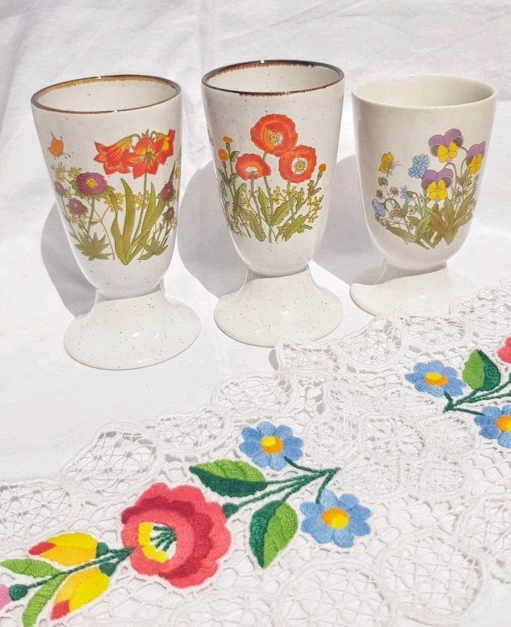 lot vintage 🌿3 mazagrans🌿 fleurs sauvages, Enlèvement ou Envoi