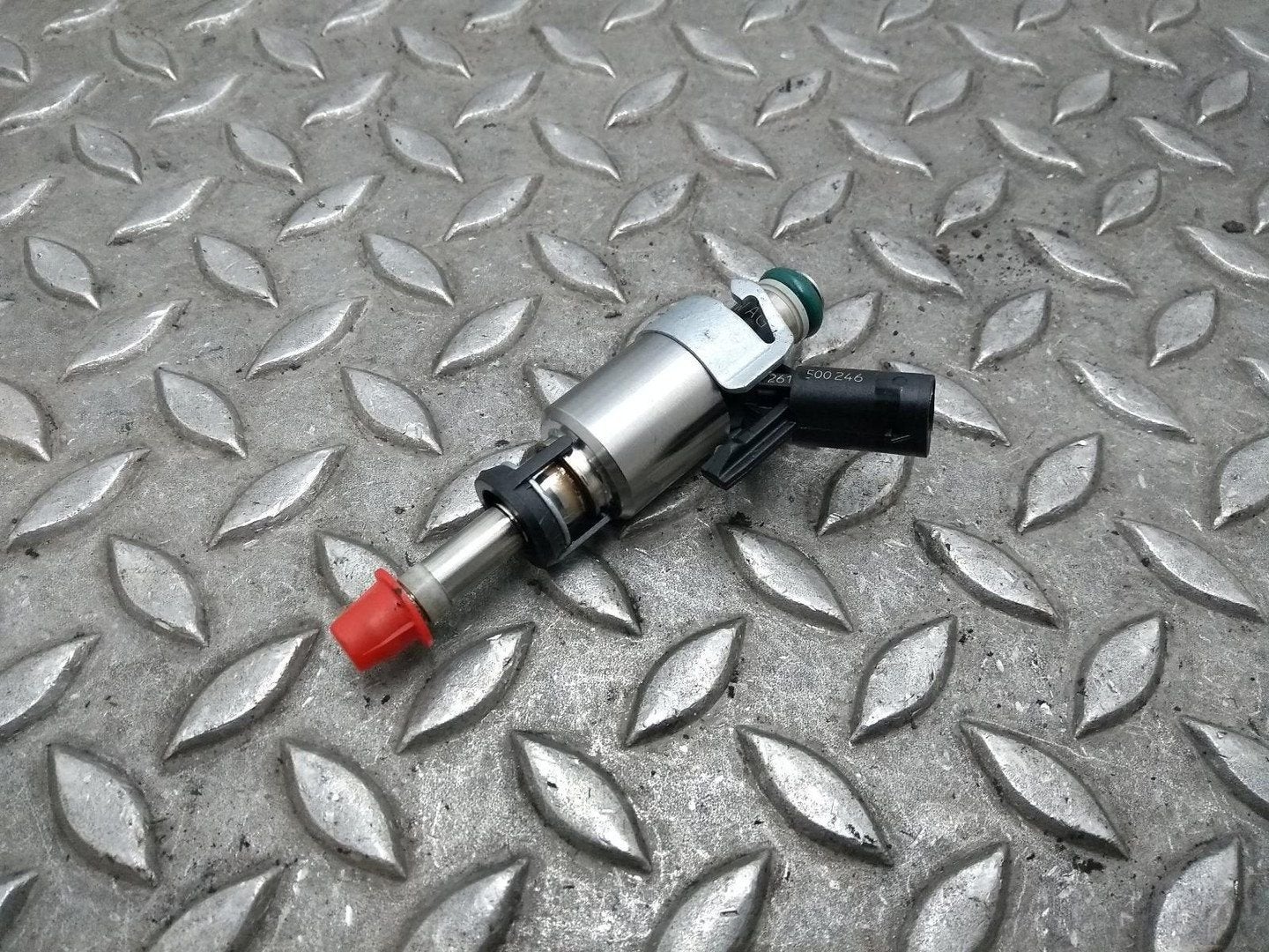 VOLKSWAGEN GOLF BRANDSTOF INJECTOR / VERSTUIVER 2016, Ophalen of Verzenden, Gebruikt, Stiba lid