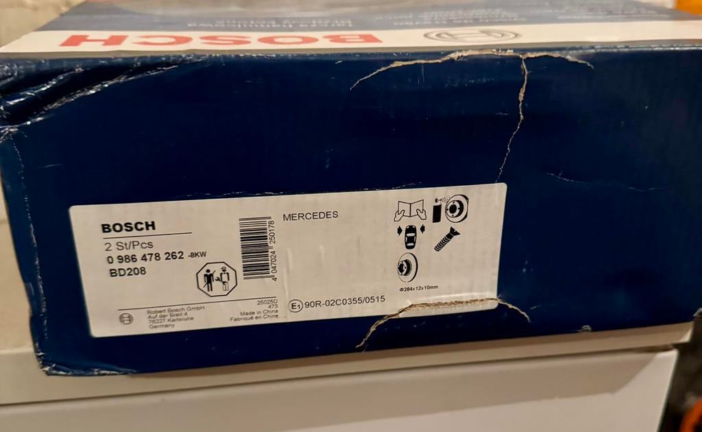 Disques et plaquettes de freins Mercedes neuves, Enlèvement