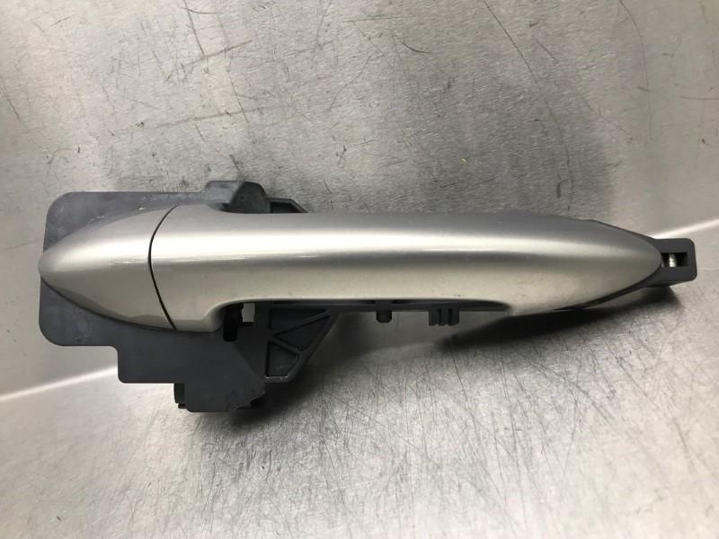 POIGNEE EXTERIEURE AVANT DROITE Kia Venga (|100001293|), Utilisé, Droite, Kia