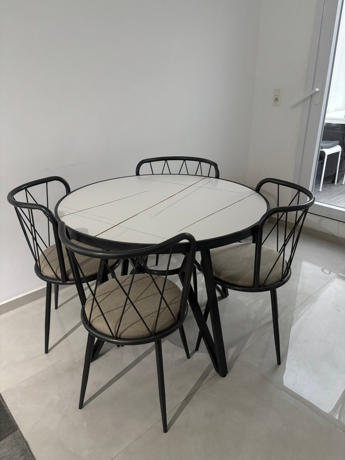 Table avec chaises en metal, Jardin & Terrasse, Enlèvement, Comme neuf