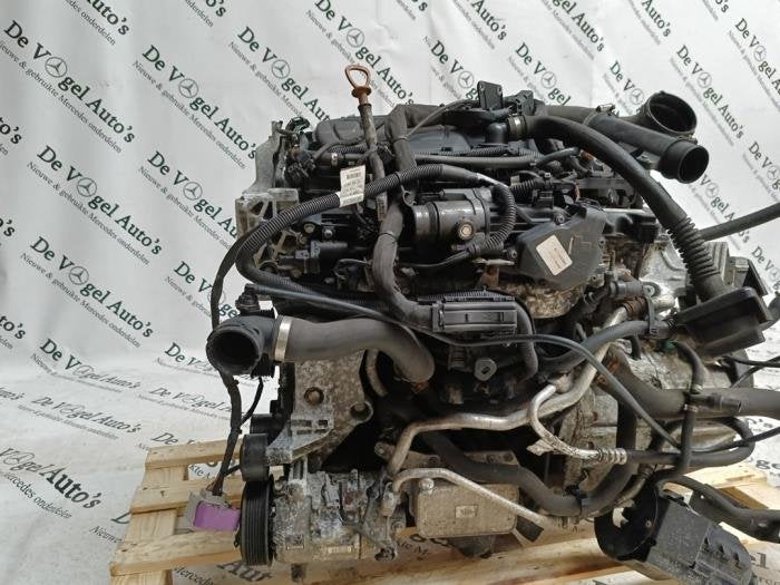 Moteur d'un Mercedes Vito, Autos : Pièces & Accessoires, Moteurs & Accessoires, Utilisé, -, -, Enlèvement ou Envoi