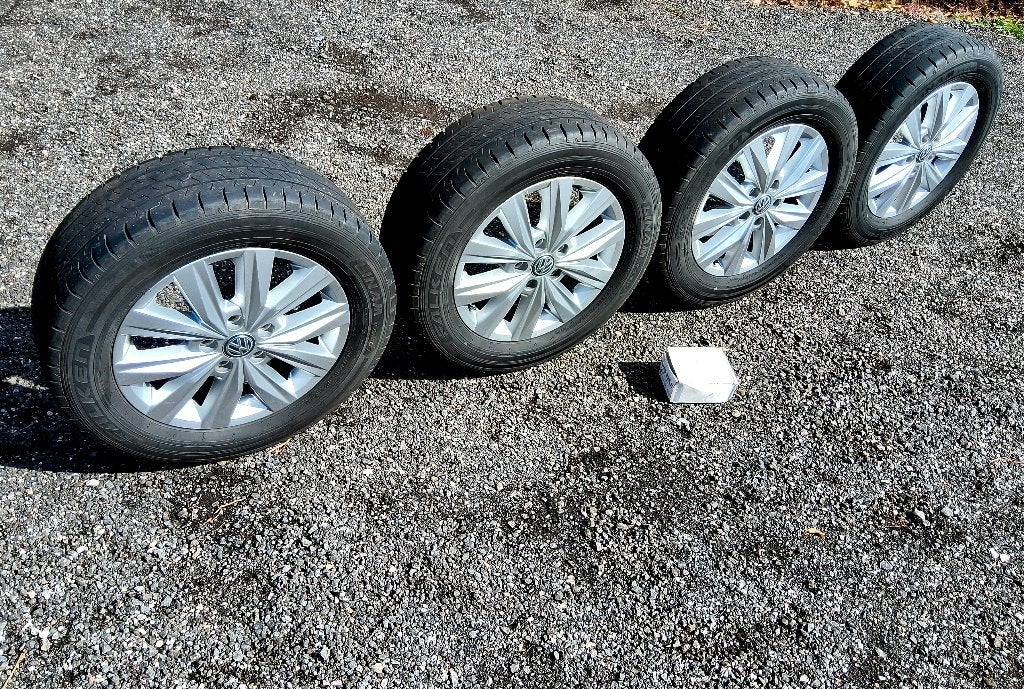 Très belles jantes originales VW Crafter avec pneus été, Pneus et Jantes, Pneus été, Véhicule utilitaire, 17 pouces