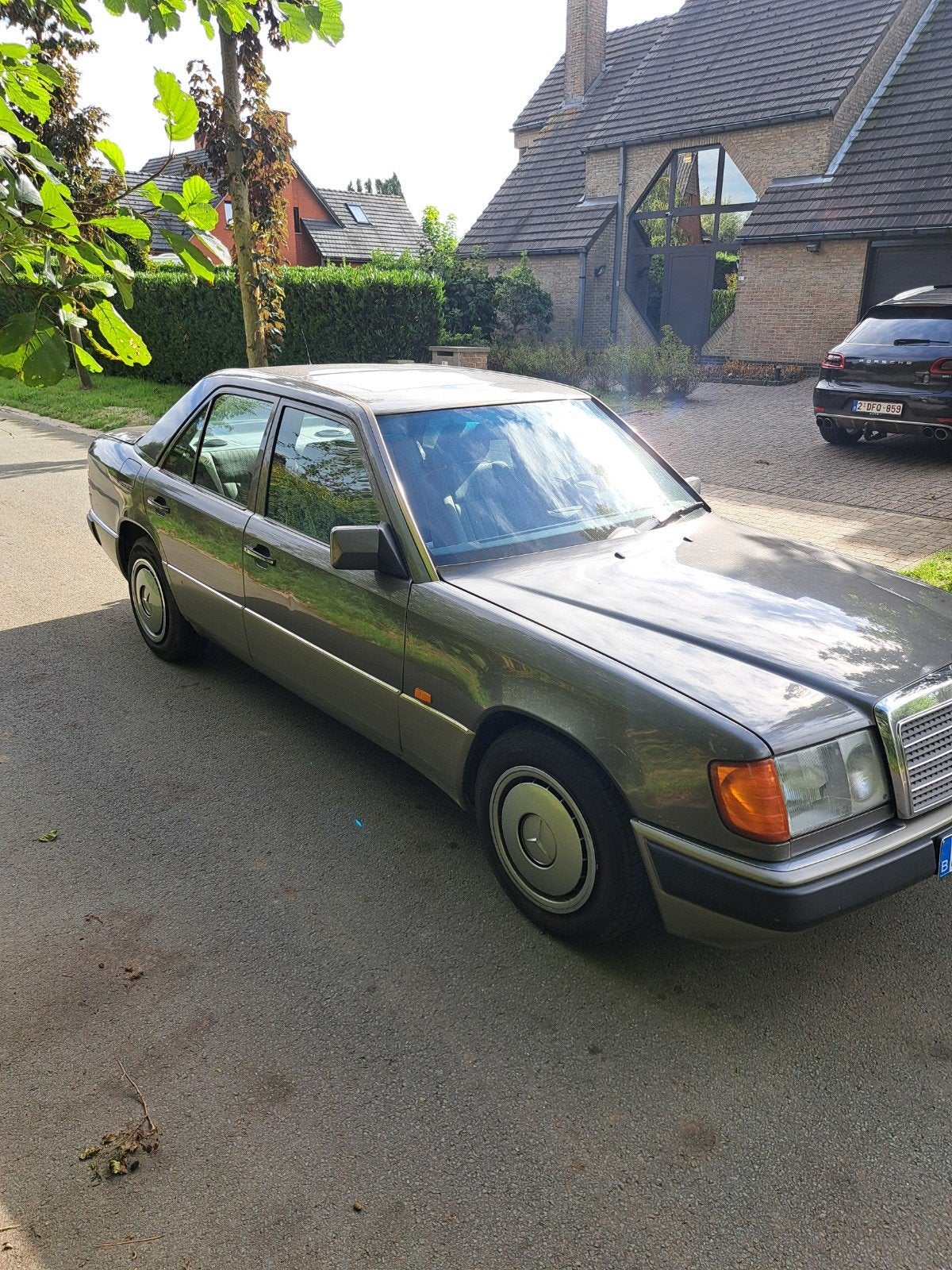 Mercedes 200E benzine type w124, Trekhaak, Particulier, Te koop, Benzine
