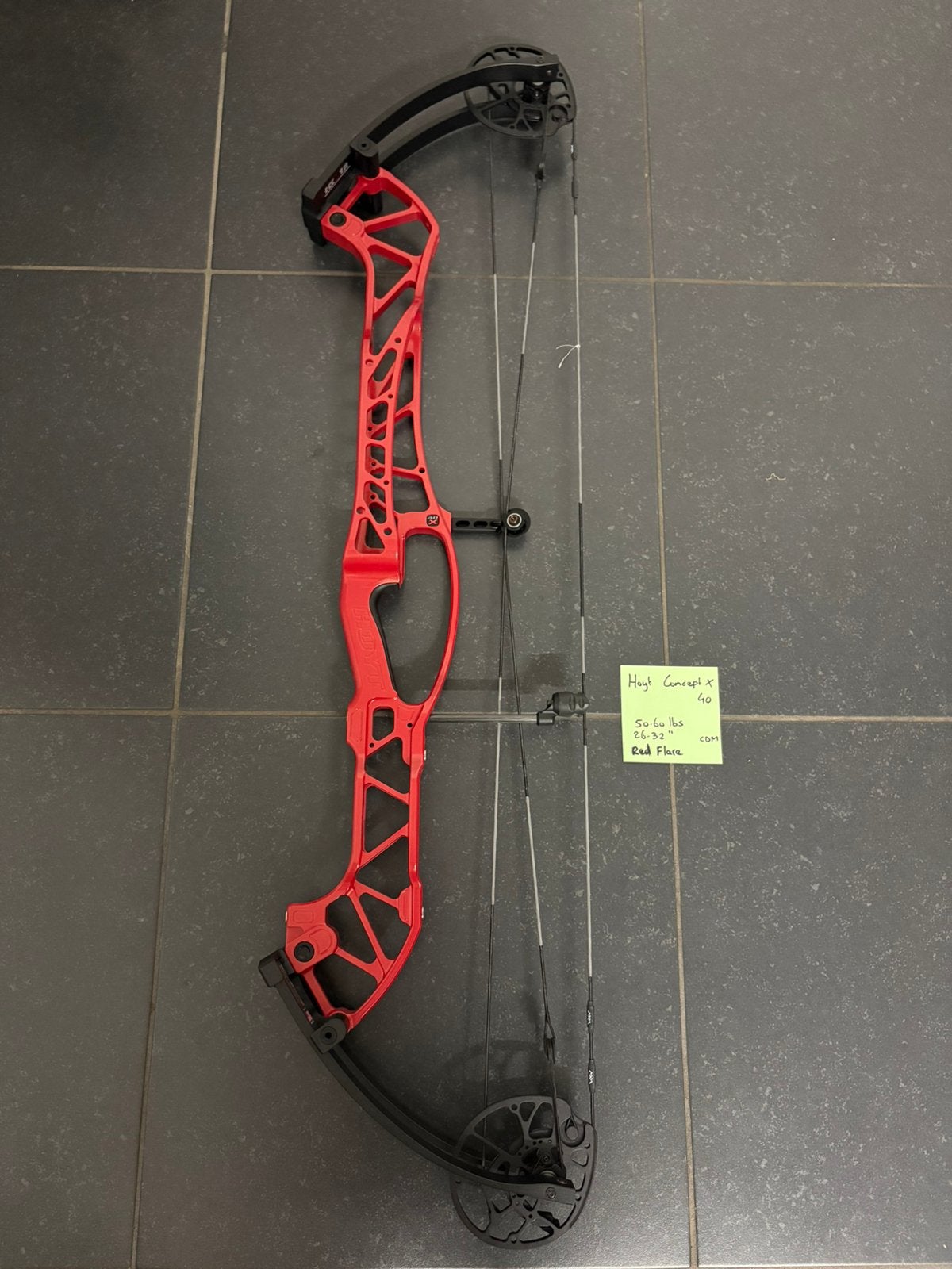 Nieuwe Hoyt Concept X bogen RECHTSHANDIG, Sport en Fitness, Ophalen of Verzenden, Zo goed als nieuw