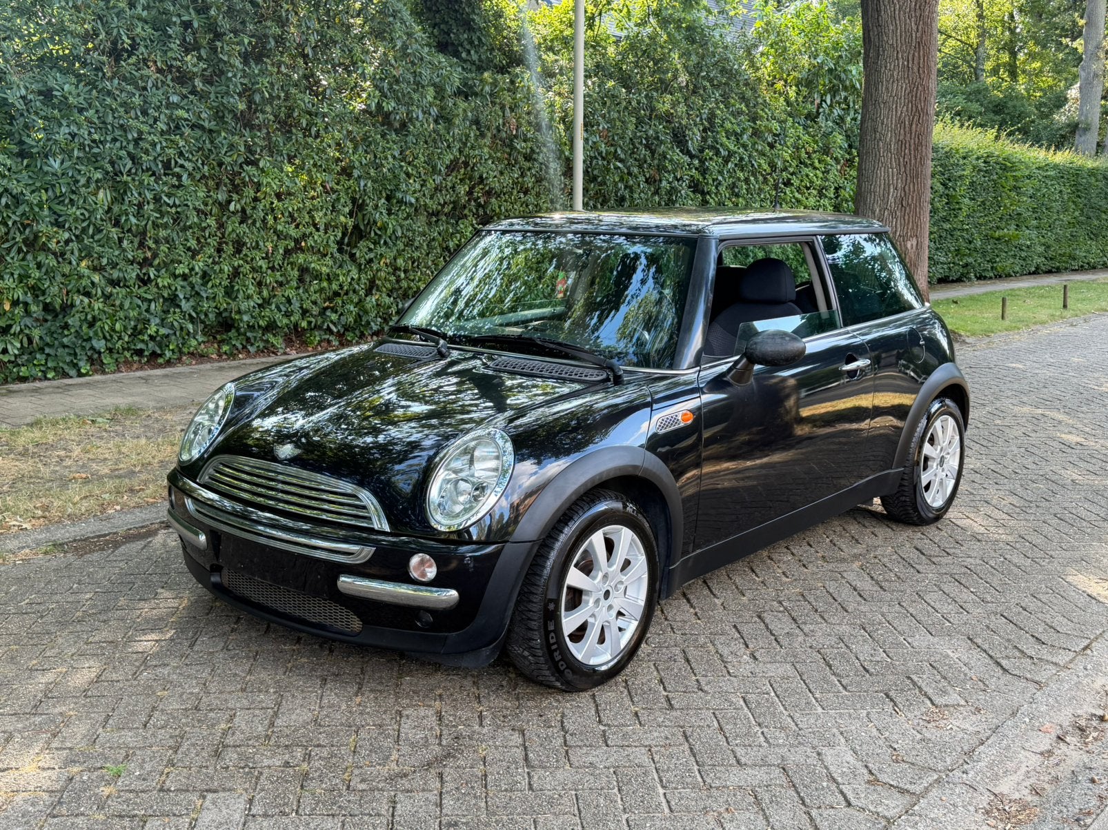 Mini Cooper - Parfait état - avec ct - essence, Cuir et Alcantara, Boîte manuelle, Entretenue par le concessionnaire, Noir
