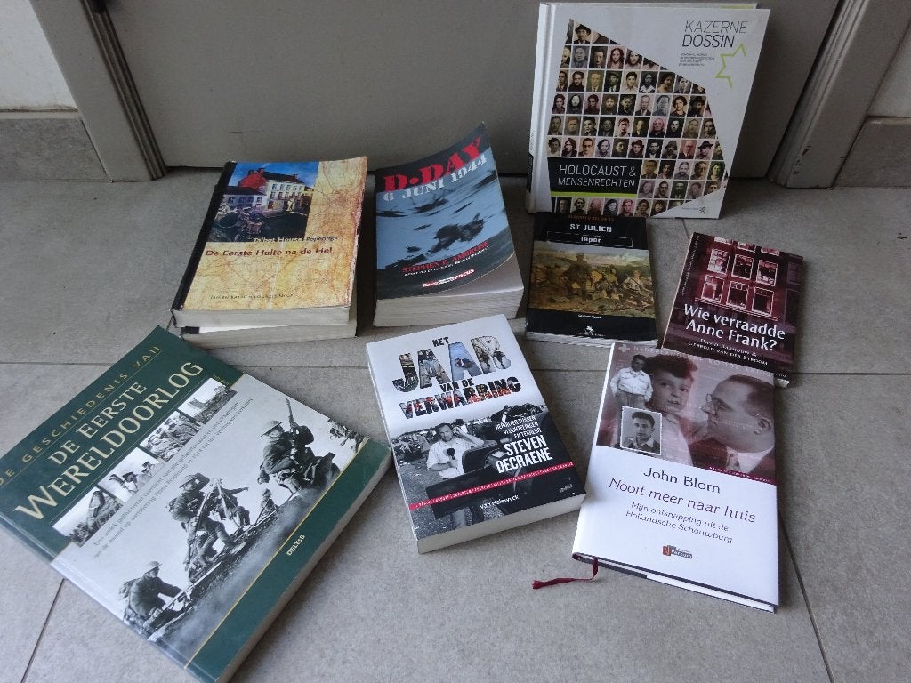 oorlogsboeken, Ophalen