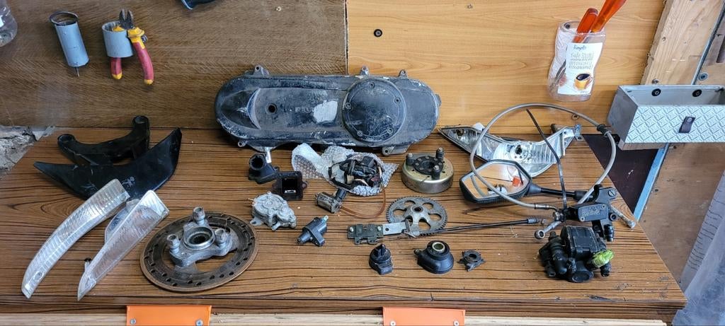 Pieces Peugeot Jetforce 2T, Enlèvement ou Envoi, Peugeot