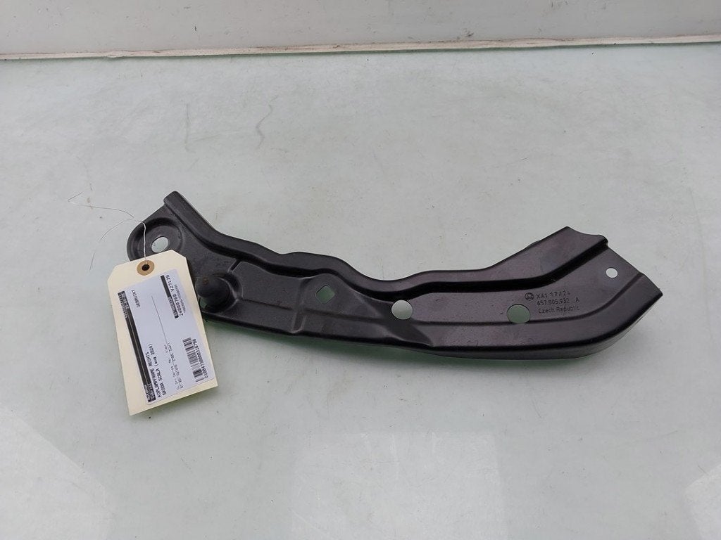 KOPLAMP HOUDER RECHTS Skoda Scala (01-2019/-) (|657805932A|), Dhr. J. Ham, Gebruikt, Administratie@autoham.nl, Skoda