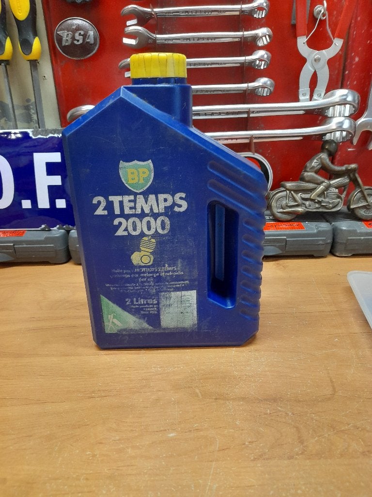 oude lege oliekan BP 2-takt 2000 2t, Verzamelen, Verzenden, Gebruikt, Overige typen