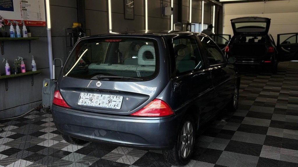 Lancia Y benzine manueel eur3 bj2001 181044km, Auto's, 1330 kg, 4 cilinders, Y, Elektrische ramen
