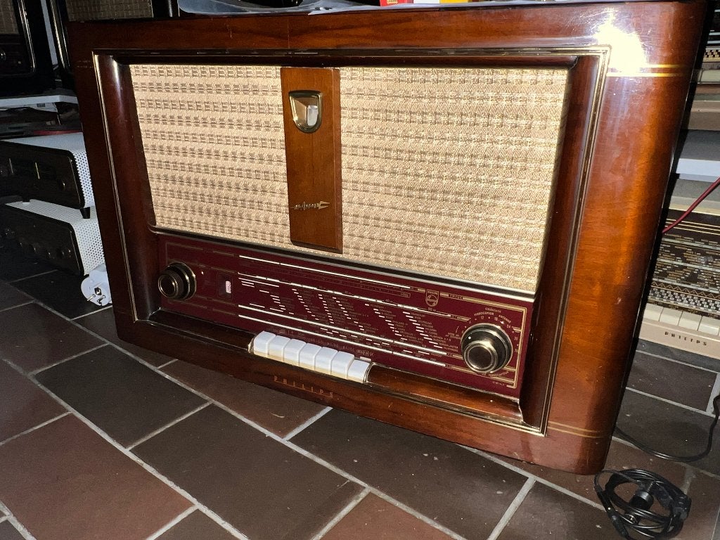 Philips buizenradio BX740A gerestaureerd, Ophalen