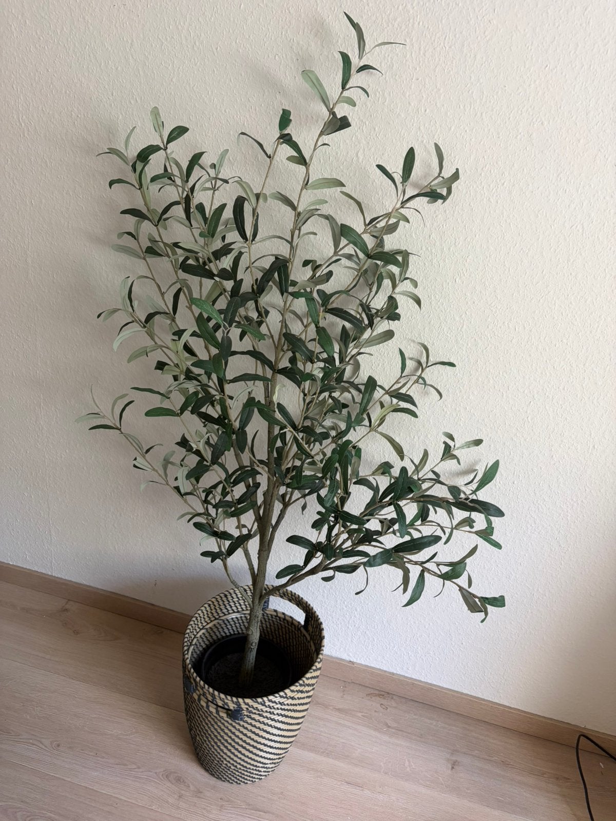Olijfboom kunstplant in pot, Ophalen, Zo goed als nieuw, Kunstplant