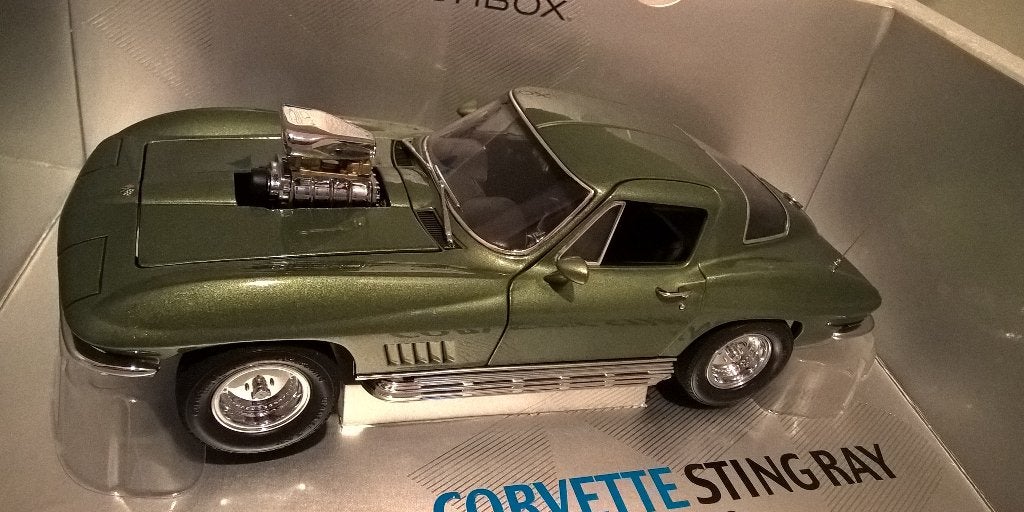 1/18 Corvette Sting Ray Street Machine 1967 Exoto, Hobby en Vrije tijd, Modelauto's | 1:18, Ophalen of Verzenden, Nieuw, Auto