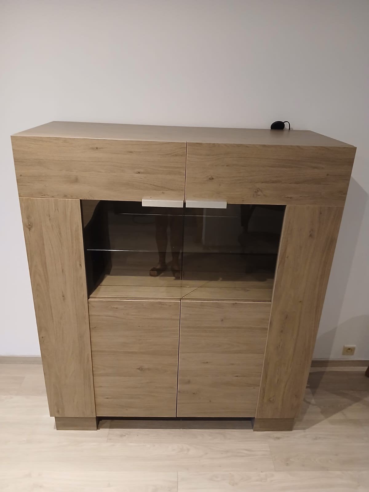 Mooie complete moderne eetkamer - tafel 6 stoelen 2 kasten, Ophalen