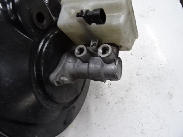 HOOFDREMCILINDER Opel Zafira (M75) (01-2005/04-2015), Gebruikt, Opel, Opel Automobile GmbH, Kontakt-opel@opel.com