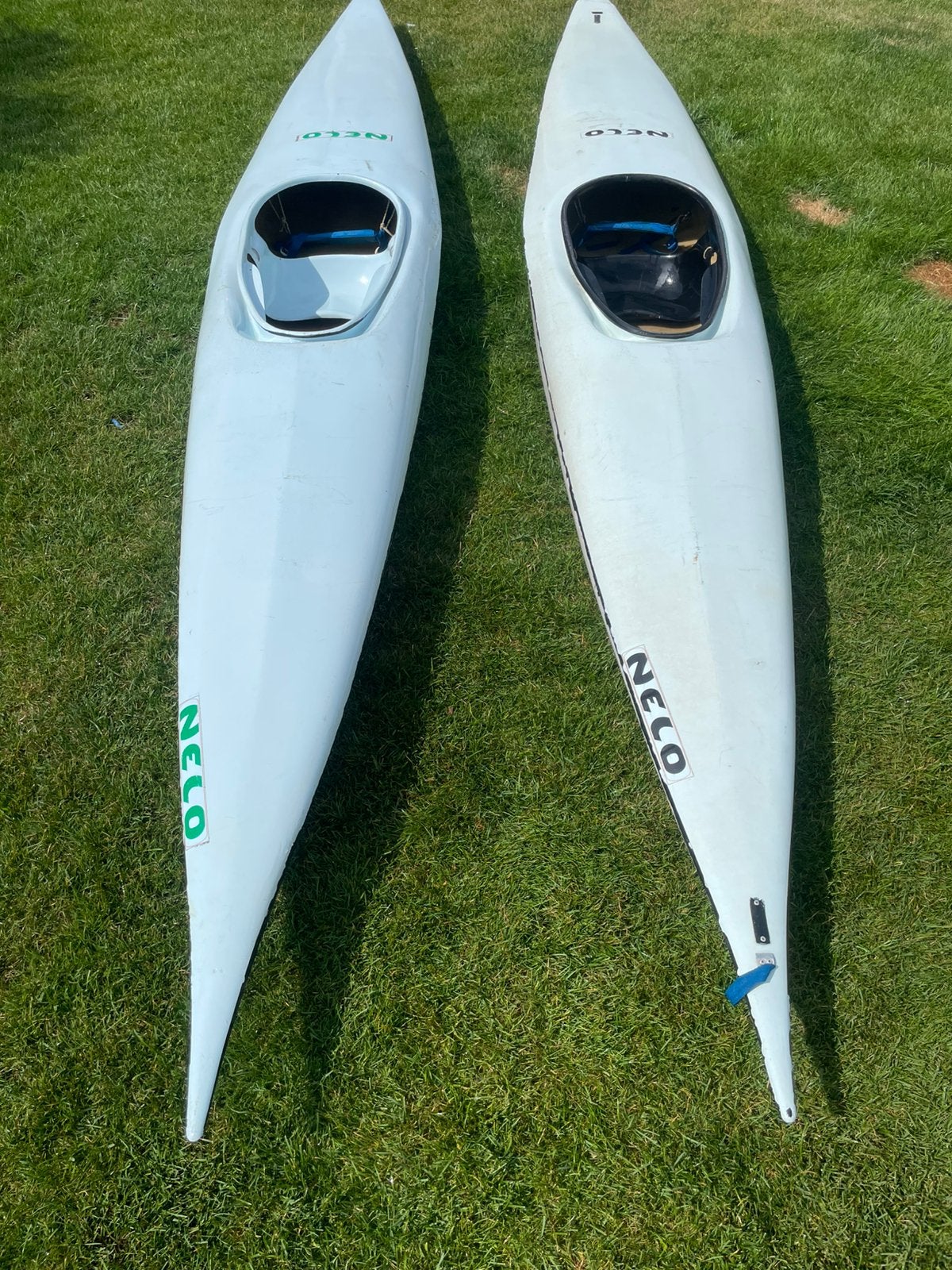 2 Nelo kano's (1x z.g.a.n., 1x met schade), Sports nautiques & Bateaux, Canoës, Enlèvement, Comme neuf, Une personne, Kayak