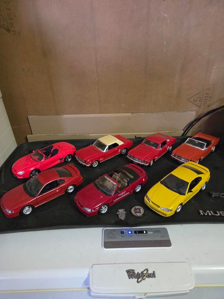 7 FORD MUSTANG MODELLEN+emblemen 80  EURO+9.50 EU verzenden, Ophalen of Verzenden