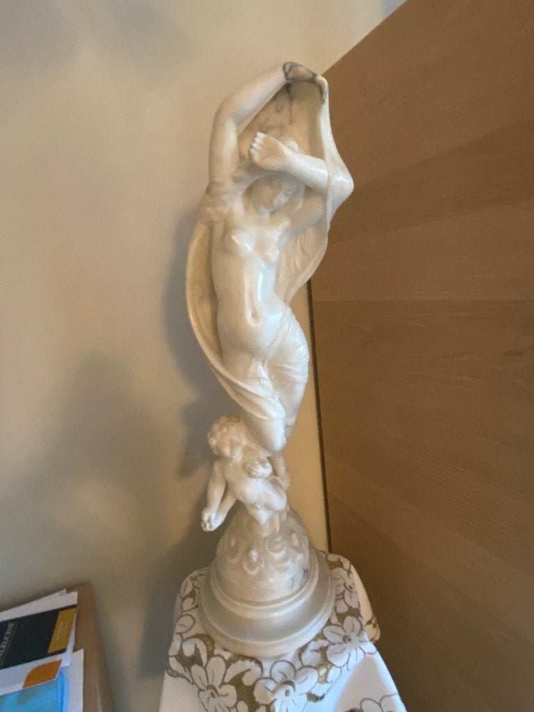 PRACHTIG MARMEREN BEELD MET SOKKEL, Ophalen