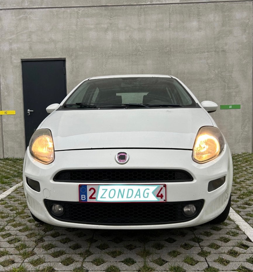 Fiat Punto 2012 Benzine 1.4 + LPG te koop, Auto's, Fiat, Wit, Bedrijf, Handgeschakeld, Centrale vergrendeling