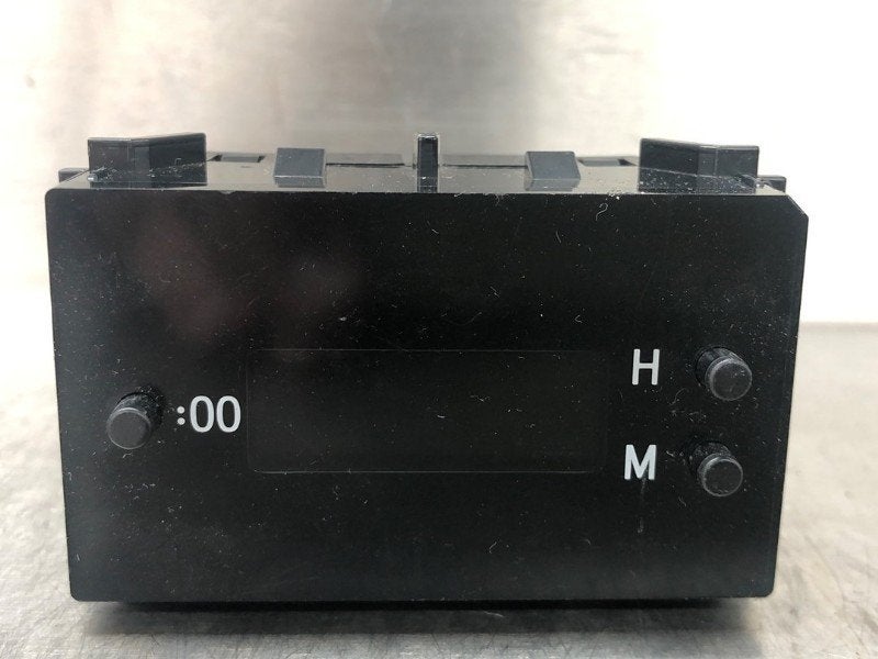 HORLOGE Toyota Auris (E18) (01-2012/03-2019) (|8391012630|), Utilisé, Toyota