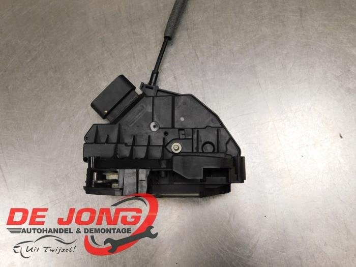 Serrure portière mécanique 4portes avant gauche d'un Ford, -, 3 mois de garantie, -, -