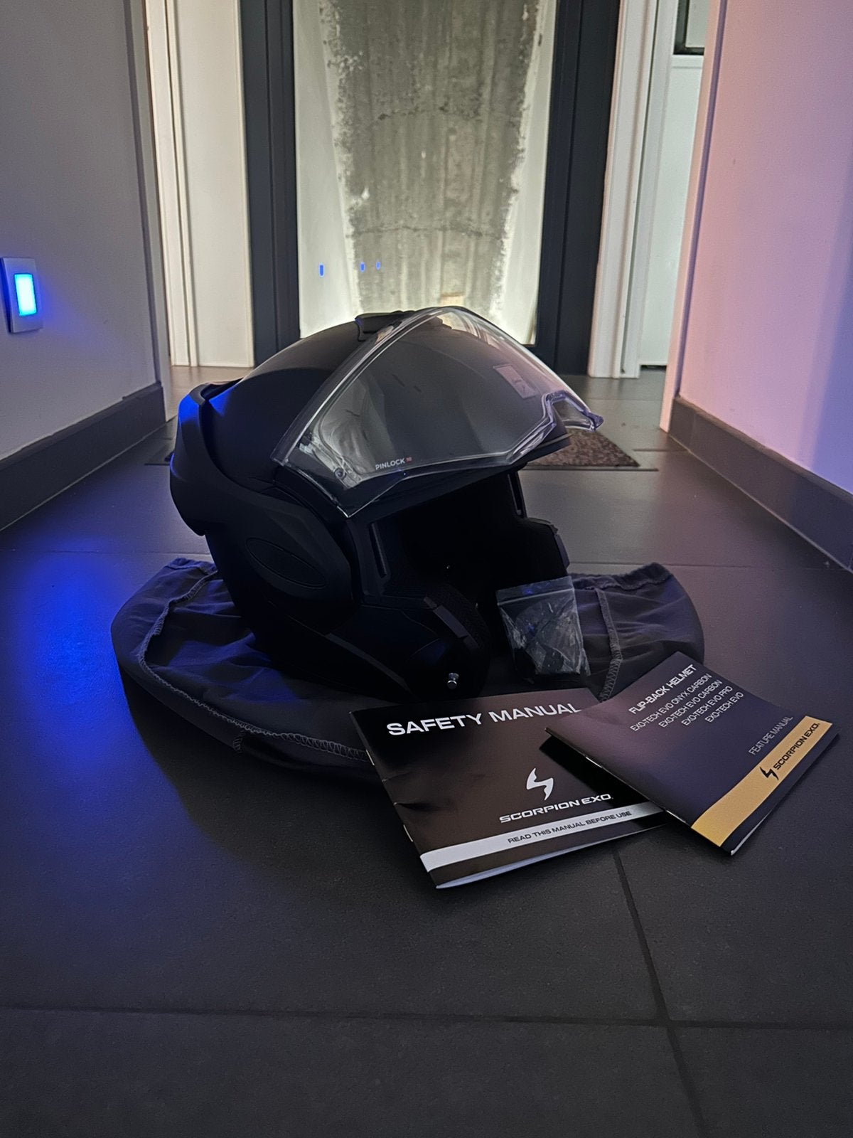 Scorpion Exo Tech - L, Motoren, Ophalen, Nieuw zonder kaartje, L, Overige merken