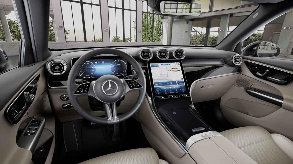 Mercedes-Benz GLC-klasse GLC 200 4MATIC Luxury Line Trekhaak, Auto's, Stof, Gebruikt, 4 cilinders, Zwart