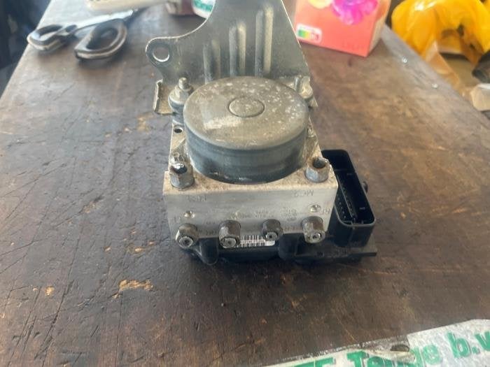 Pompe ABS d'un Fiat 500, -, 3 mois de garantie, Utilisé, Fiat