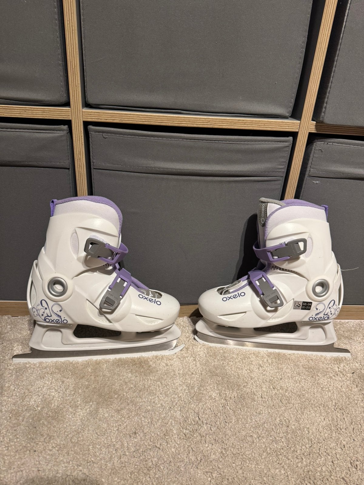 Patins à glace enfants 32-34 comme NEUFS !!!, Enlèvement ou Envoi, Comme neuf, Autres types