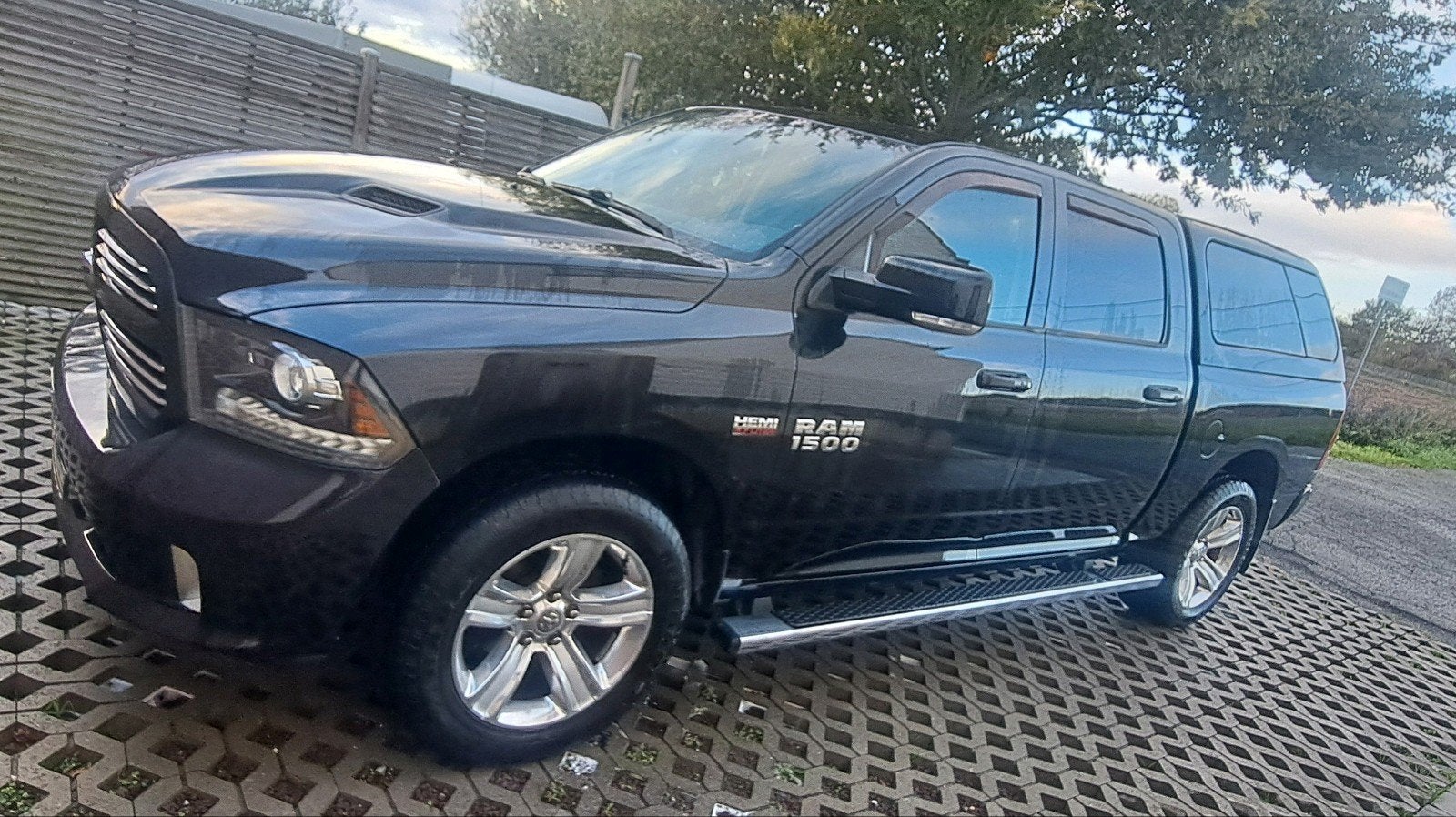 Dodge RAM 1500, Autos, Achat, 5 portes, Automatique, Quatre roues motrices / 4X4