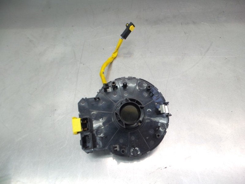 CONTACTEUR TOURNANT Toyota Yaris III (P13) (|H123200424|), Utilisé, Toyota