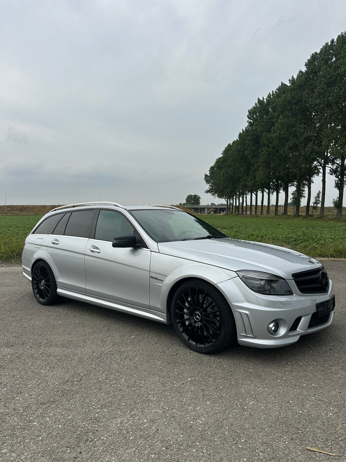 Mercedes c63 amg, Autos, Cuir, Achat, Noir, 5 portes