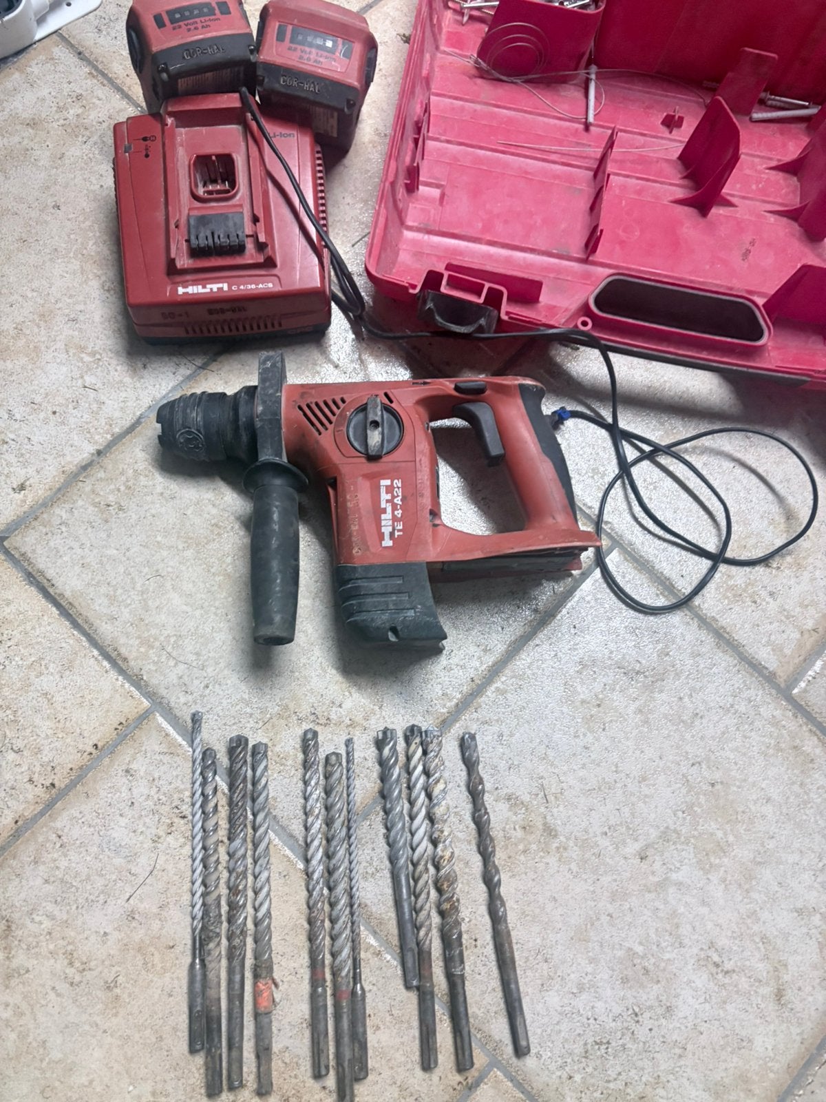 Hilti op batterij, Ophalen, Zo goed als nieuw