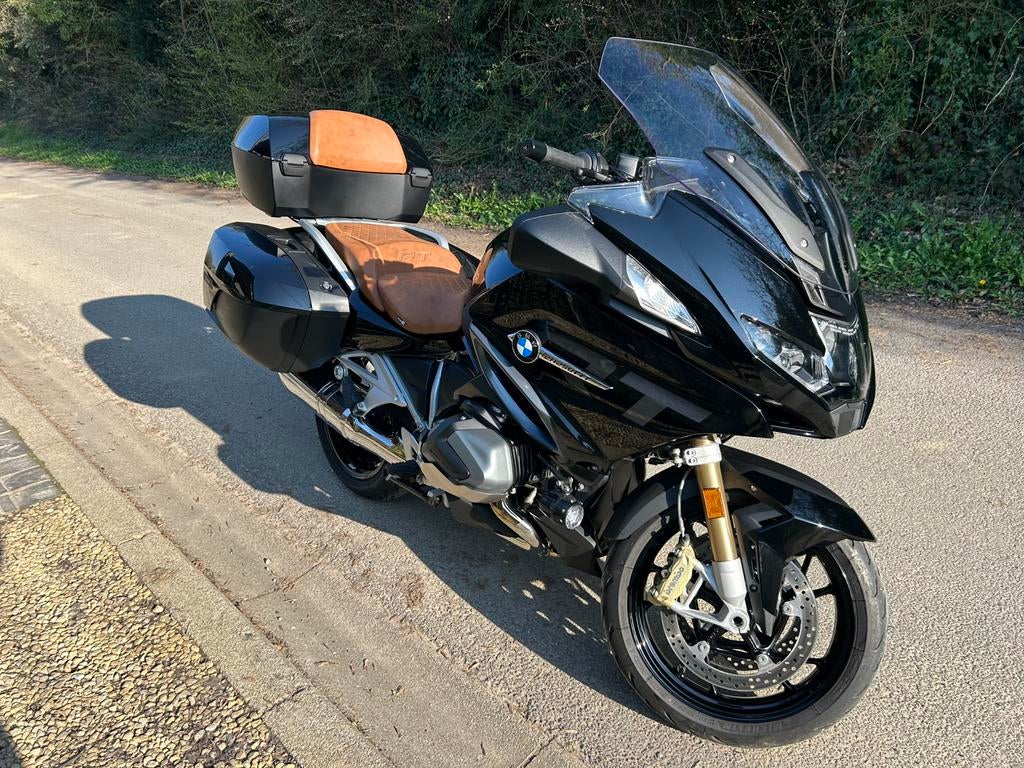 BMW R1250RT Triple Zwart, Handvatverwarming, 2 cilinders, Motorrijbewijs A, Particulier