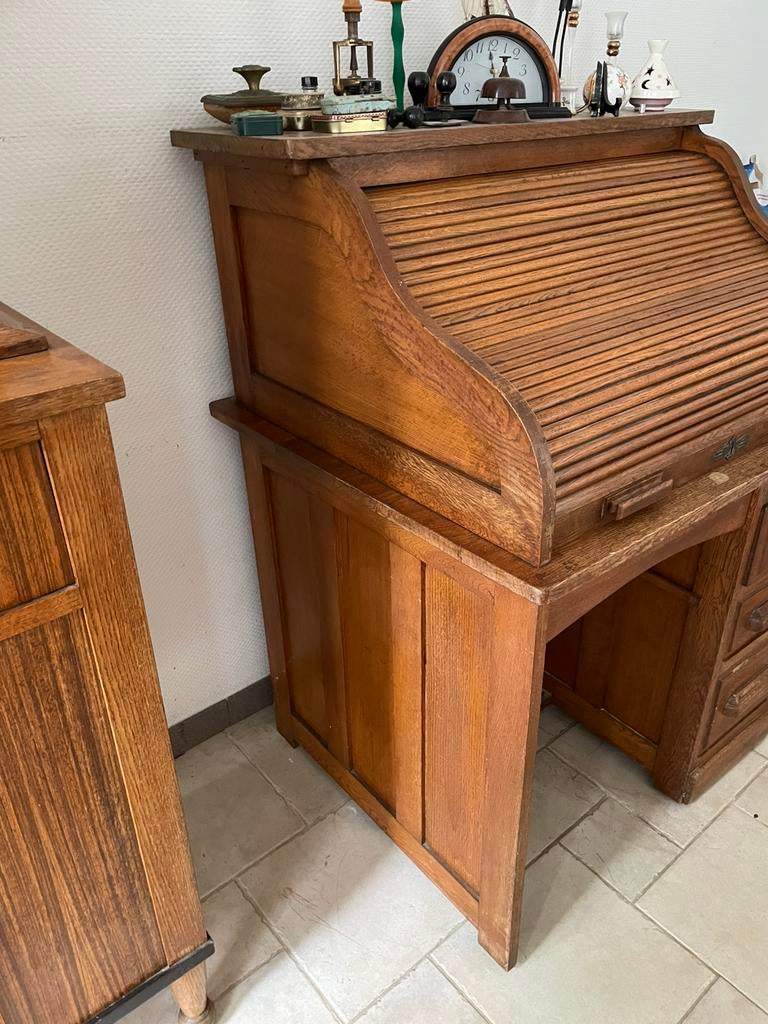 Eikenhouten bureau meubel, Huis en Inrichting, Ophalen, Zo goed als nieuw