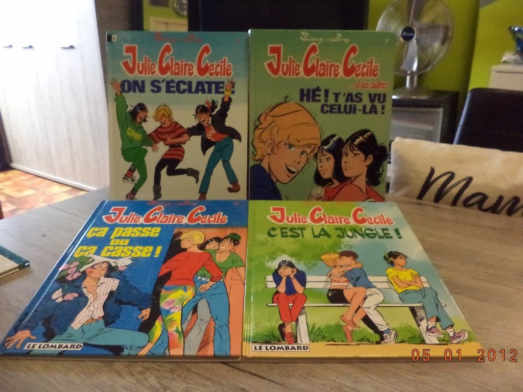 av 4 bd julie claire cecile pour 6.00 euro, Meerdere stripboeken, Ophalen of Verzenden, Zo goed als nieuw
