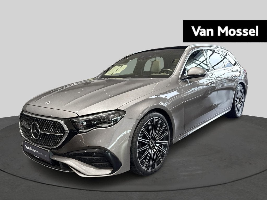 Mercedes-Benz E 220 d AMG Line Estate + SUPERSCREEN + PANO +, Auto's, Mercedes-Benz, 197 pk, Gebruikt, Beige, 4 cilinders