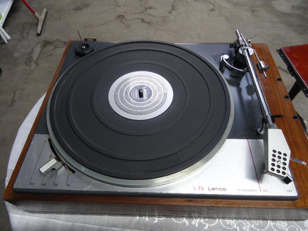 platine lenco l75, TV, Hi-fi & Vidéo, Tourne-disques, Enlèvement ou Envoi, Utilisé, Tourne-disque