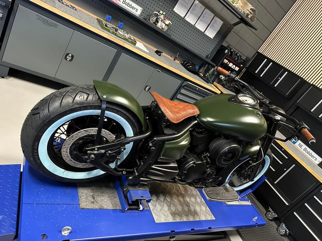 Bobber, Motoren, Bedrijf