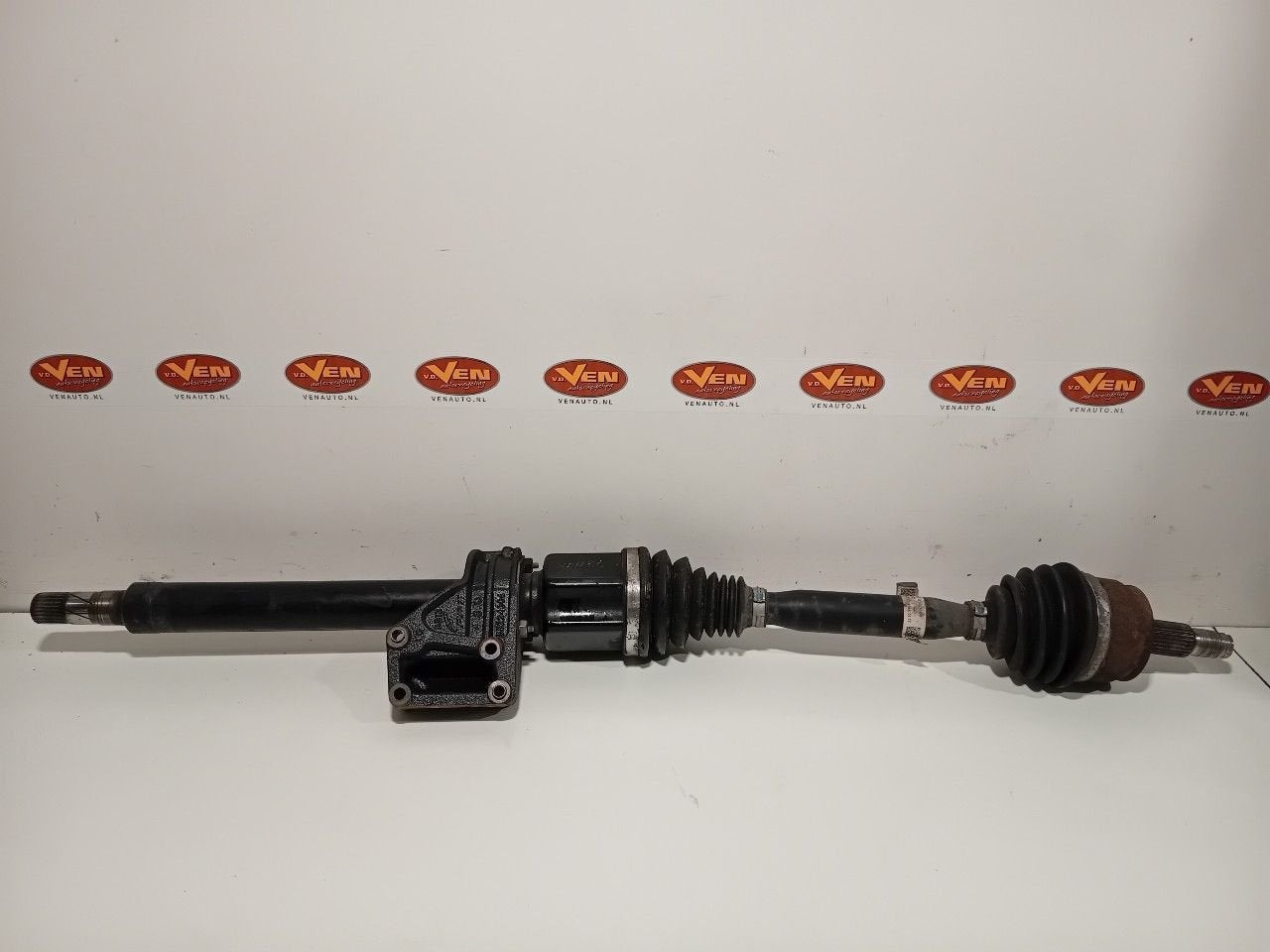 Aandrijfas rechts voor Alfa Romeo Giulietta, Auto-onderdelen, Transmissie en Toebehoren, Onderdelen@venauto.nl, Van der Ven Autorecycling B.V.