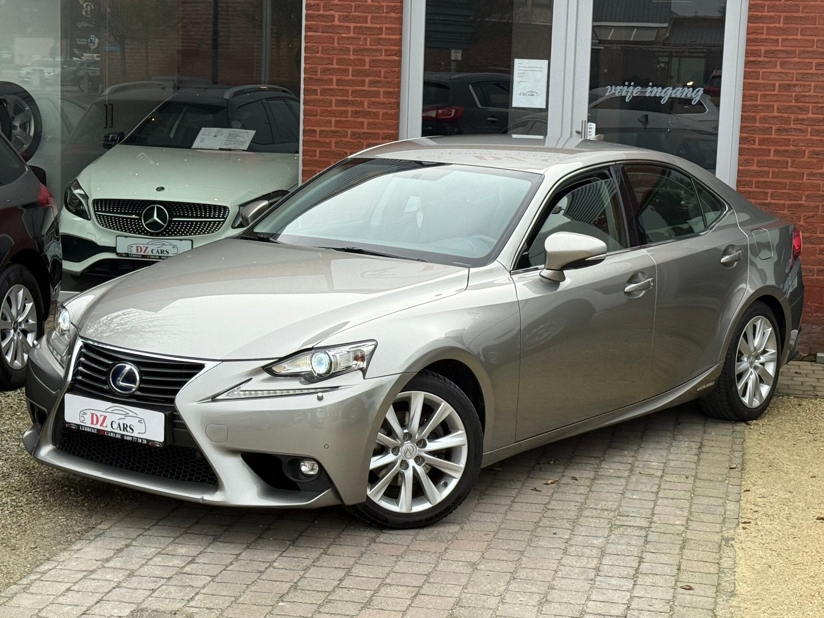 LEXUS IS300H 2.5I 181CH |NAVI | XÉNON | LED | KEY LESS |, Autos, Lexus, Achat, 2500 cm³, Entreprise, 103 g/km