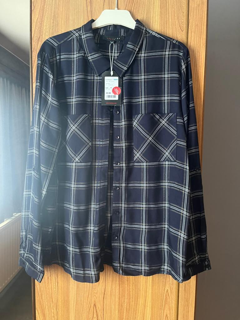 Nieuw maat 44.Nieuwprijs 35.99  euro, Kleding | Dames, Blouses en Tunieken, Ophalen of Verzenden, Nieuw, Maat 42/44 (L)
