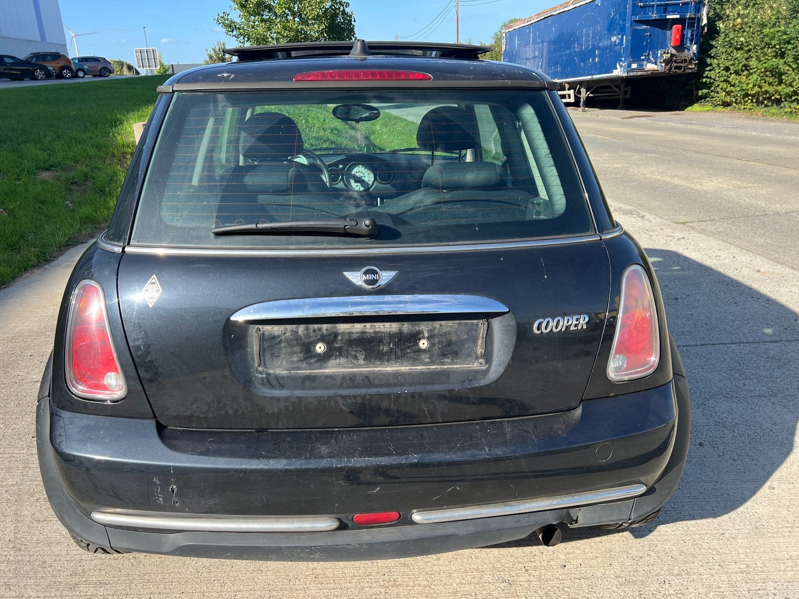 Mini Cooper    1.6 Essnece, Bedrijf, Handgeschakeld, Cooper, 3 deurs