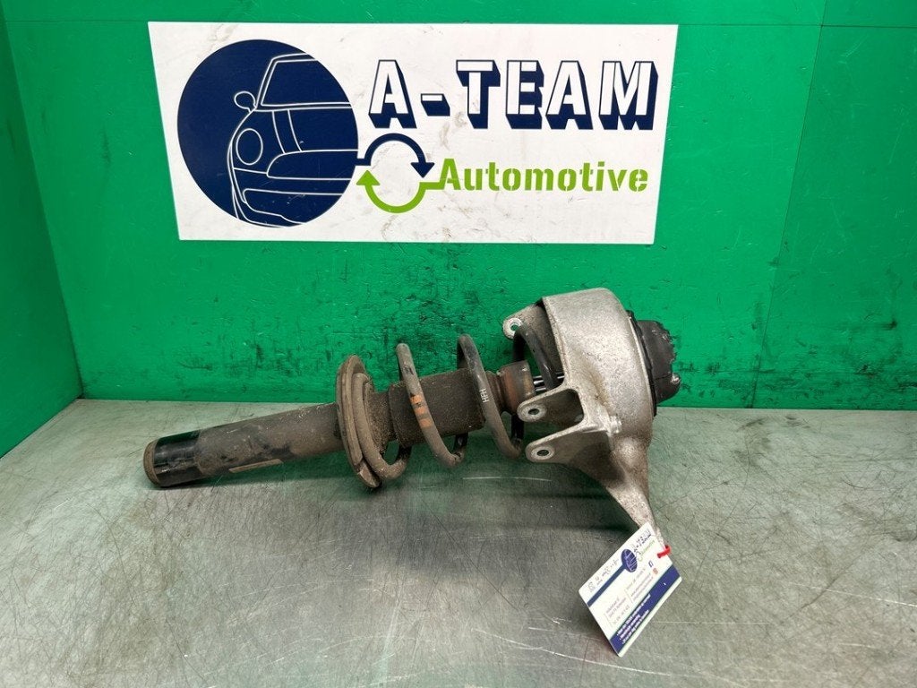 AMORTISSEUR OU ABSORBEUR DE CHOC AVANT DROIT Audi A4 (B8), Utilisé, Audi