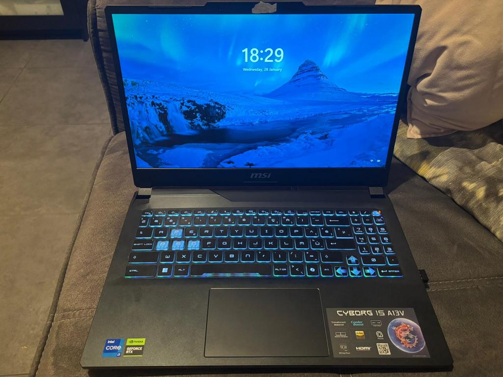 MSI 15 a13v GAMING laptop in PERFECTE STAAT, Computers en Software, Windows Laptops, Zo goed als nieuw, 15 inch, SSD, 2 tot 3 Ghz