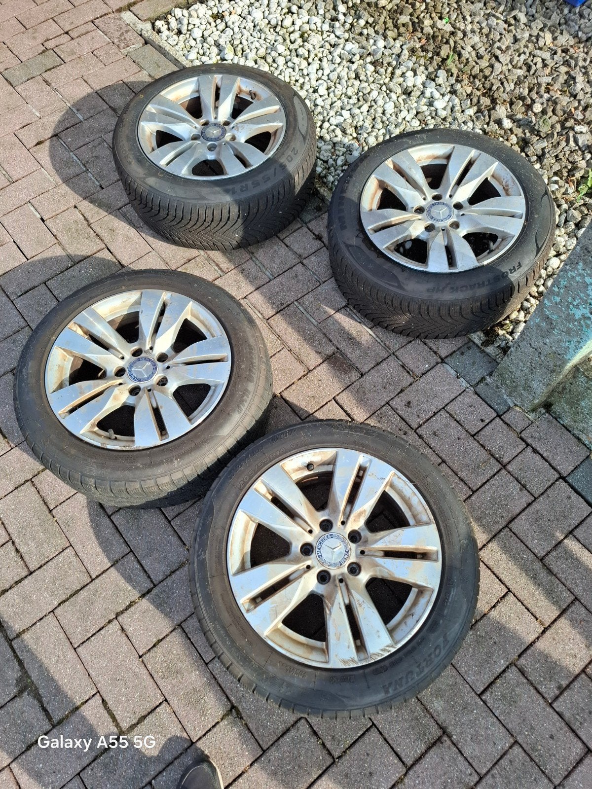 Originele Mercedes velgen 16 inch met banden 205/55 R16, Ophalen